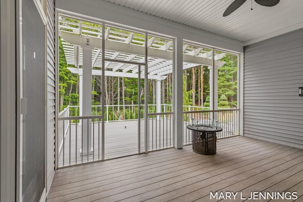 18624 Coventry Circle Spring Lake, MI 49456