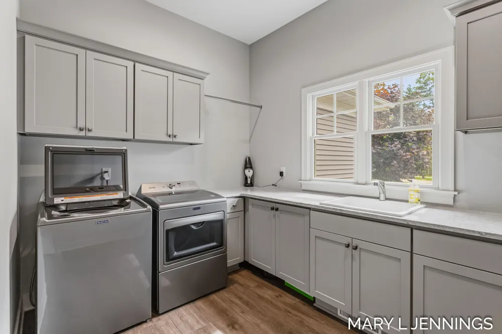 18624 Coventry Circle Spring Lake, MI 49456