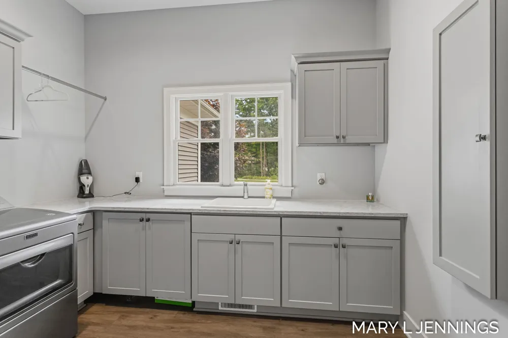 18624 Coventry Circle Spring Lake, MI 49456