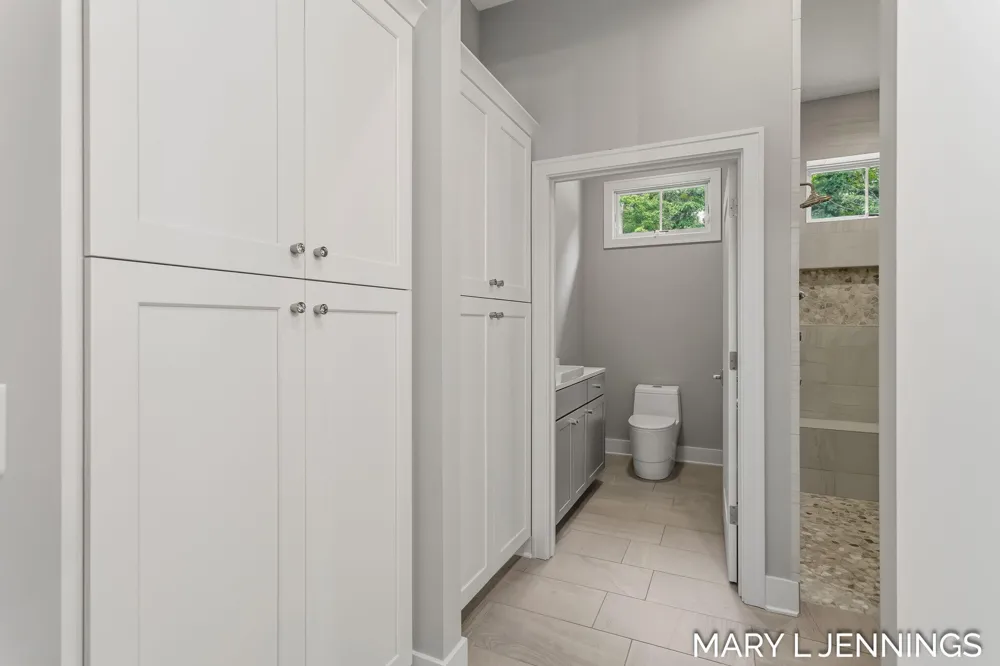 18624 Coventry Circle Spring Lake, MI 49456