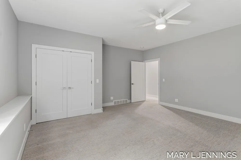 18624 Coventry Circle Spring Lake, MI 49456