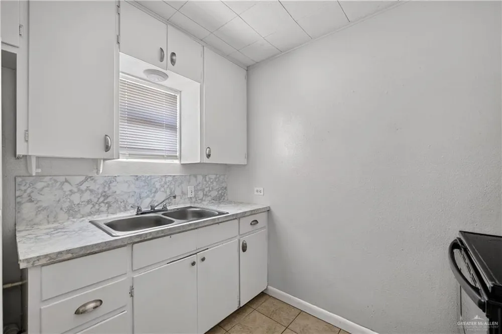 1120 Valley View Drive #B7 Weslaco, TX 78596