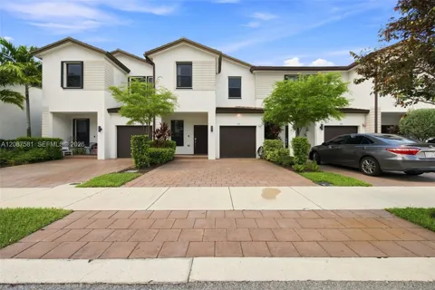 156 SW 185th Way