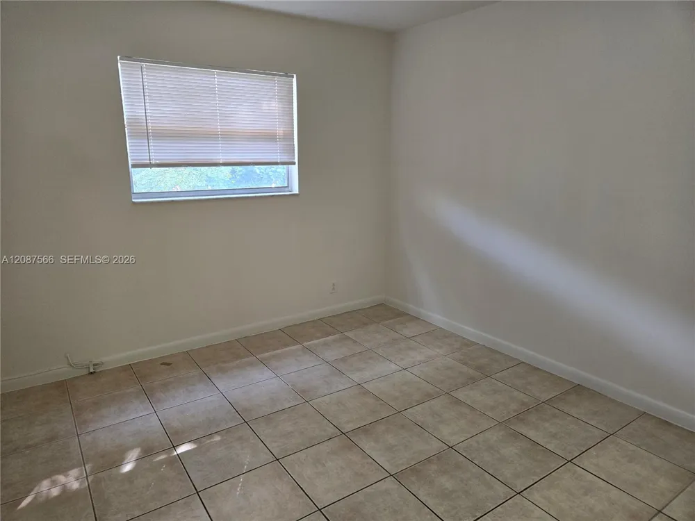 8704 NW 35th St #105 Coral Springs, FL 33065