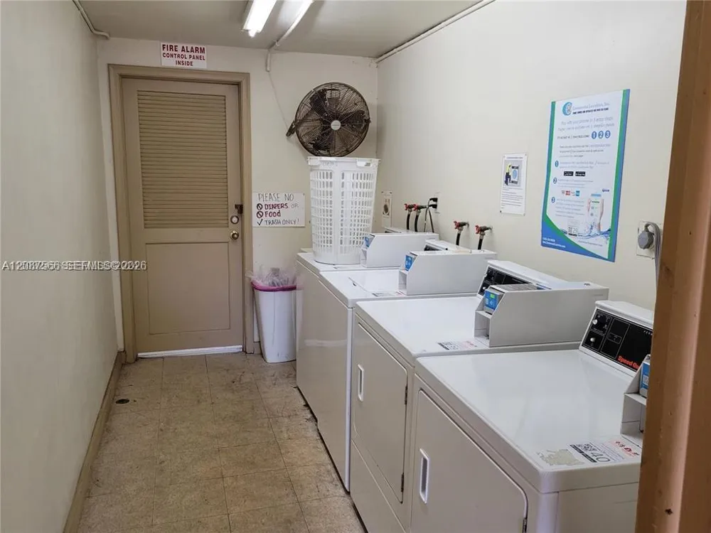8704 NW 35th St #105 Coral Springs, FL 33065