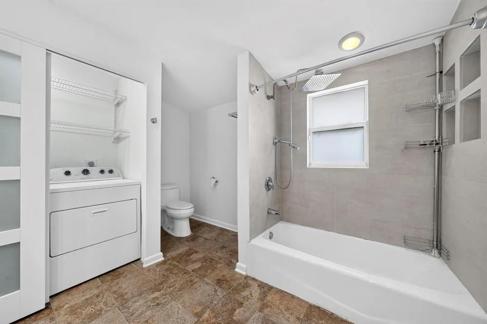 1605 NE 16th Avenue Fort Lauderdale, FL 33305