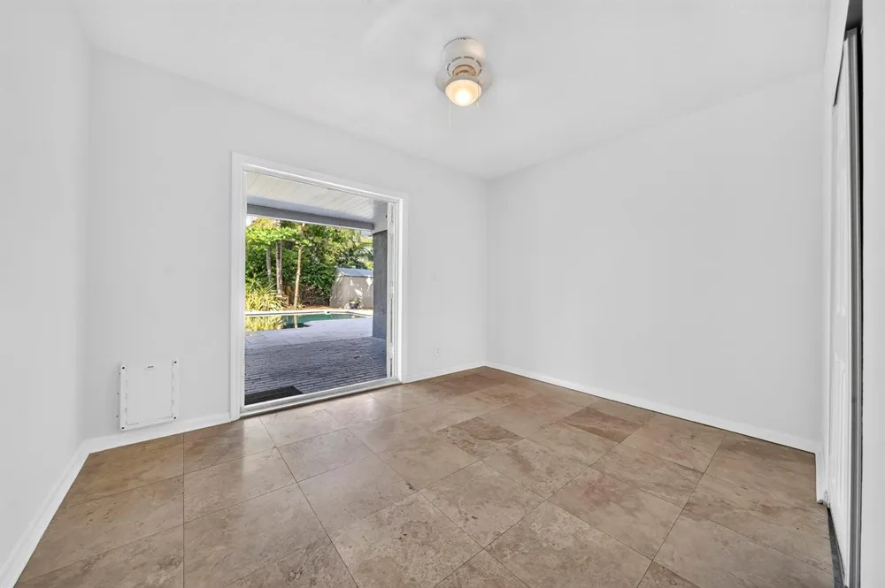 1605 NE 16th Avenue Fort Lauderdale, FL 33305