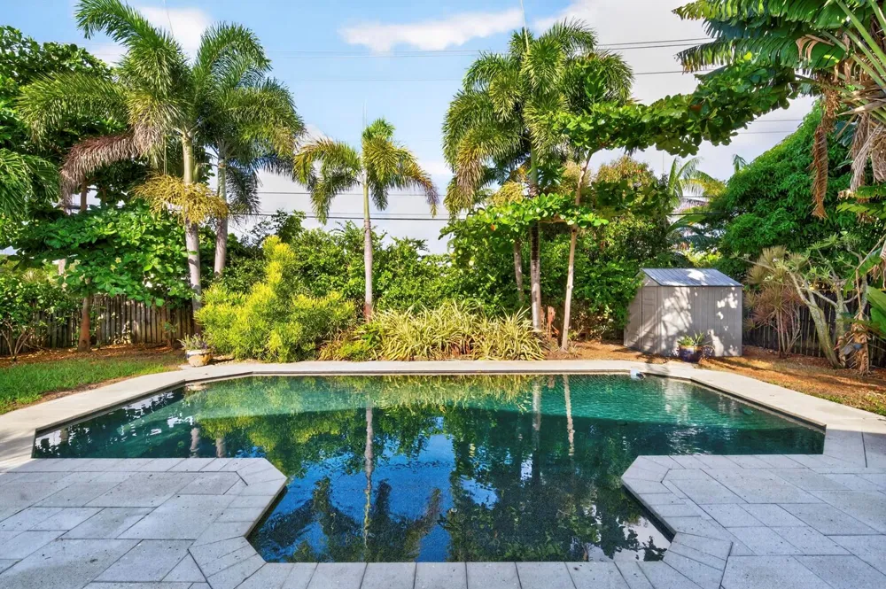 1605 NE 16th Avenue Fort Lauderdale, FL 33305