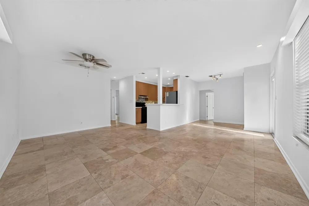 1605 NE 16th Avenue Fort Lauderdale, FL 33305