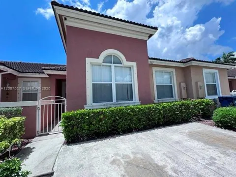 11102 SW 236th Ter
