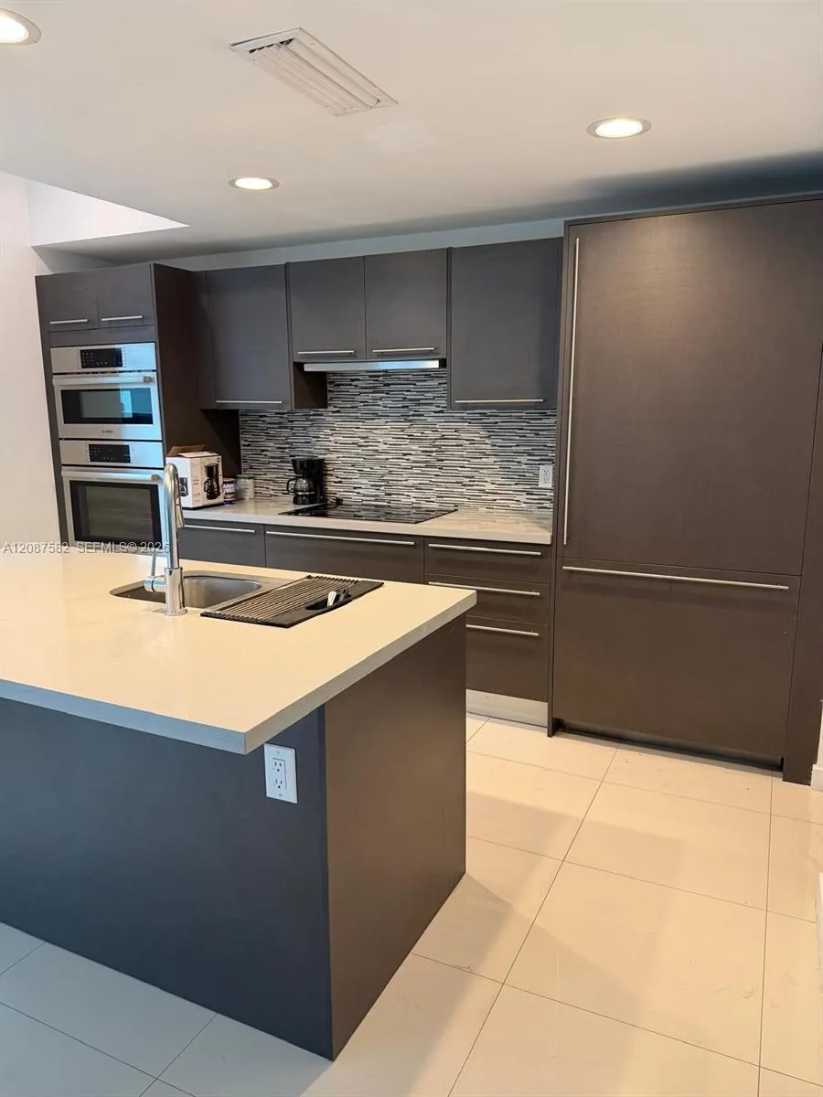 7875 NW 107th Ave #215 Doral, FL 33178