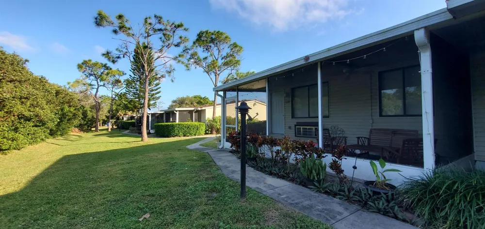 530 7TH PLACE Vero Beach, FL 32962