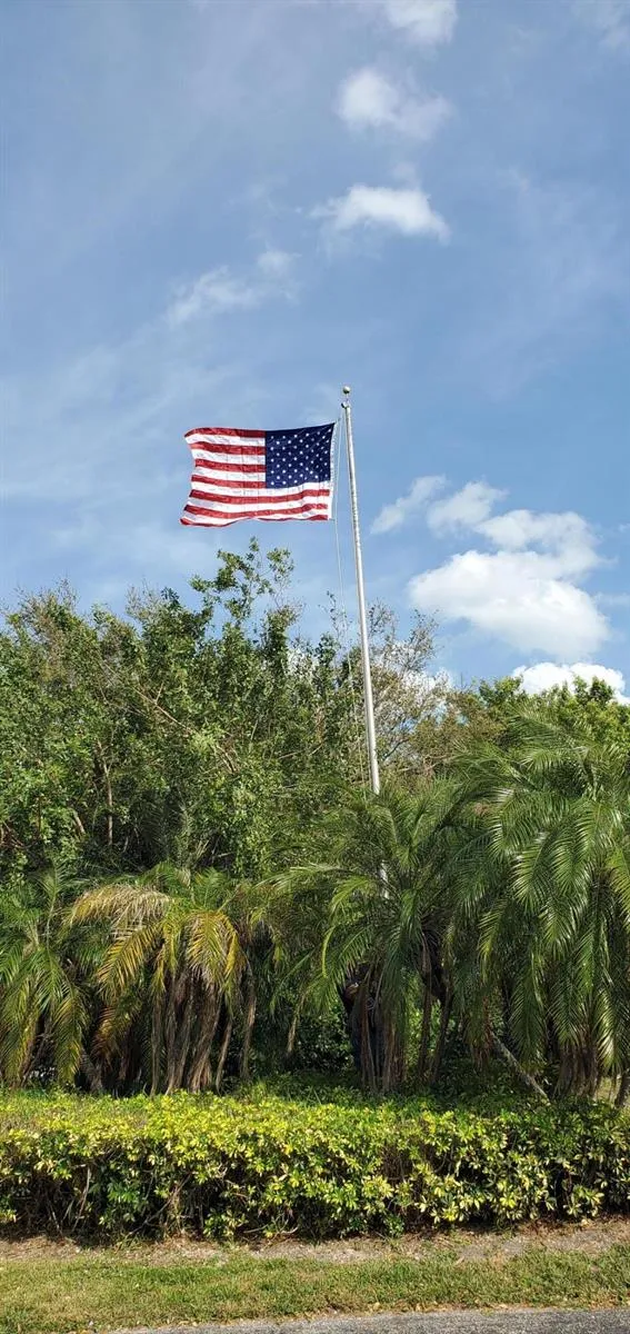 530 7TH PLACE Vero Beach, FL 32962
