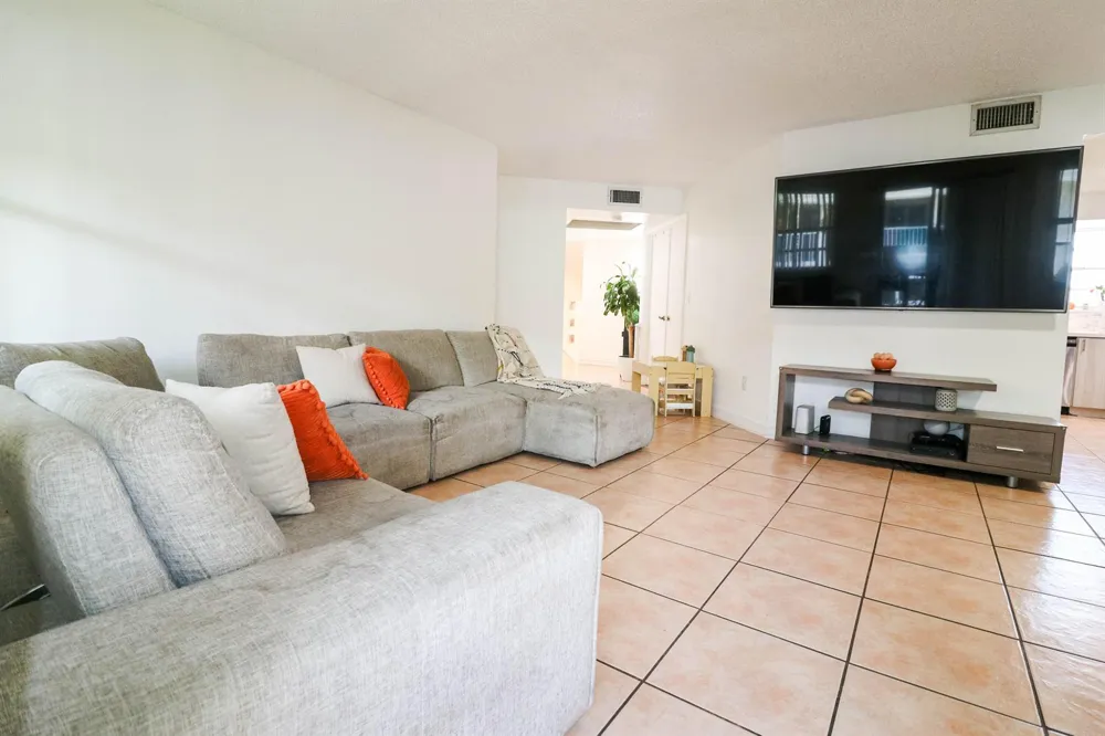 2646 SE 21st Court #203-D Homestead, FL 33035