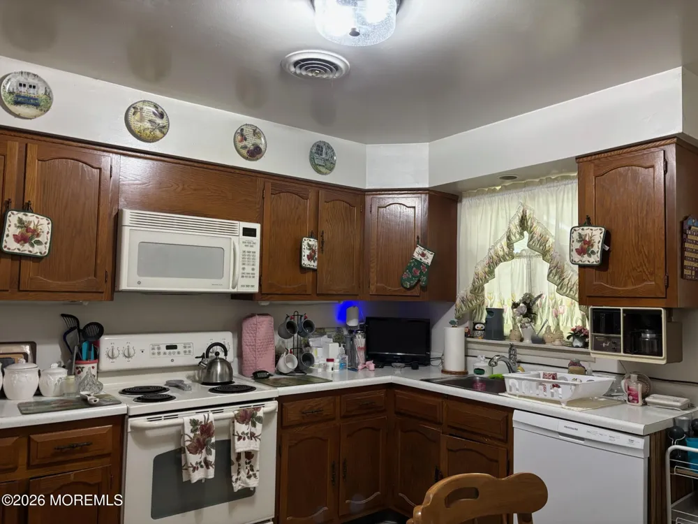 5 Monticello Drive #B Whiting, NJ 08759