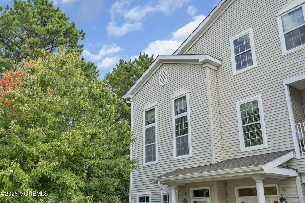 90 Bryce Lane Manahawkin, NJ 08050
