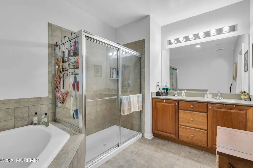 90 Bryce Lane Manahawkin, NJ 08050