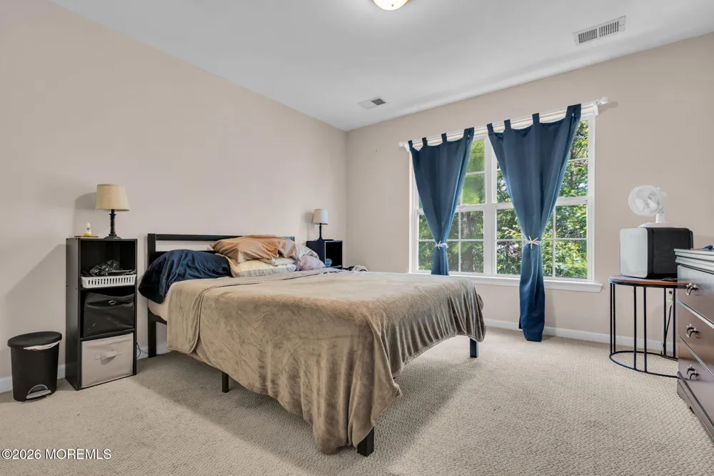 90 Bryce Lane Manahawkin, NJ 08050