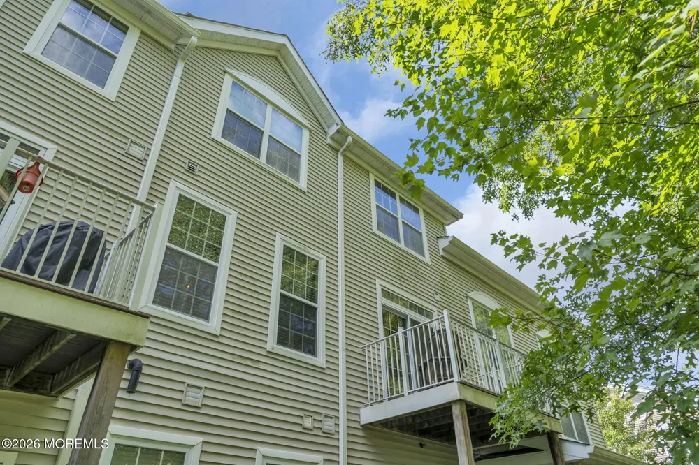 90 Bryce Lane Manahawkin, NJ 08050