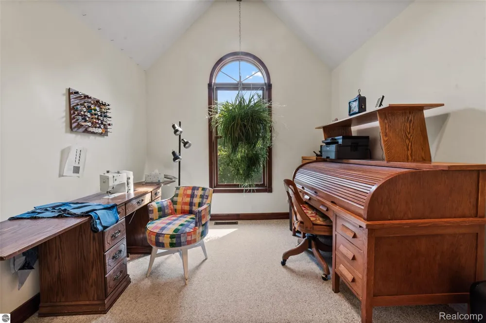 10552 Craig Road Peninsula Township, MI 49686