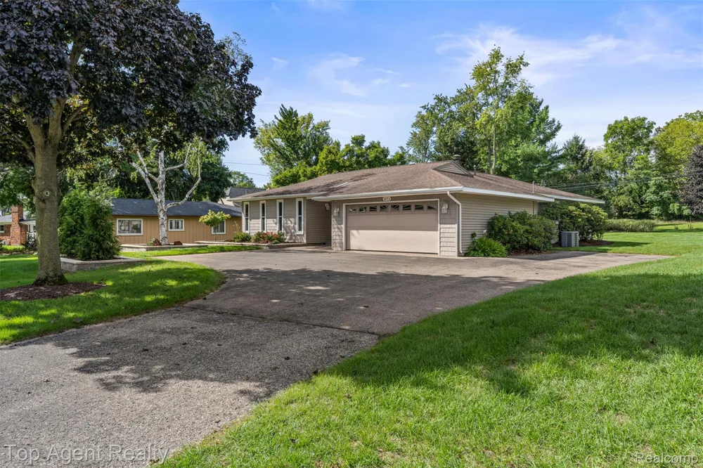 6654 Orion Road Rochester Hills City, MI 48306