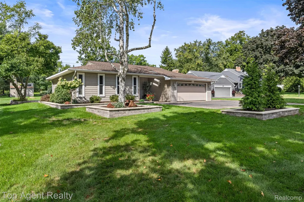6654 Orion Road Rochester Hills City, MI 48306