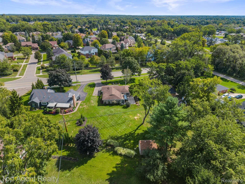 6654 Orion Road Rochester Hills City, MI 48306