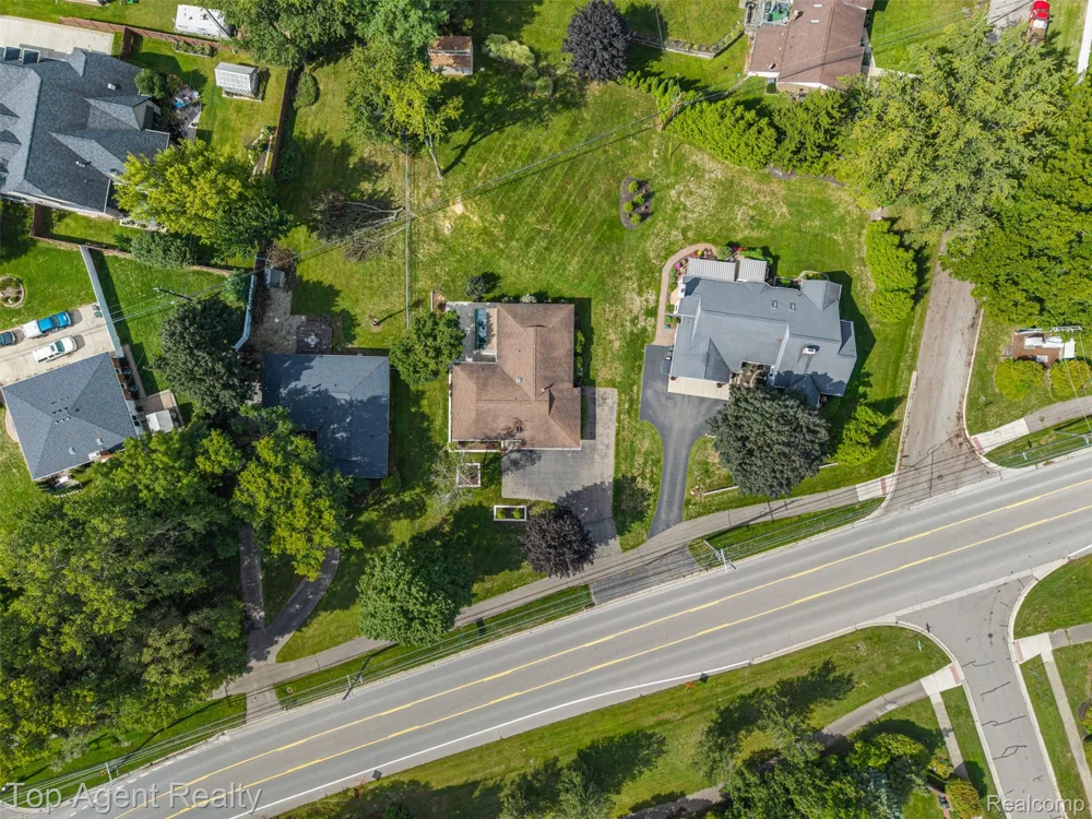 6654 Orion Road Rochester Hills City, MI 48306