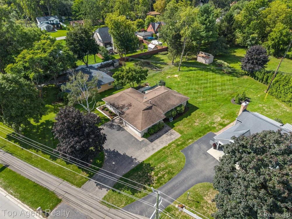 6654 Orion Road Rochester Hills City, MI 48306