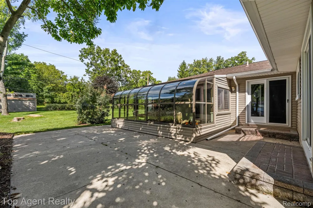 6654 Orion Road Rochester Hills City, MI 48306