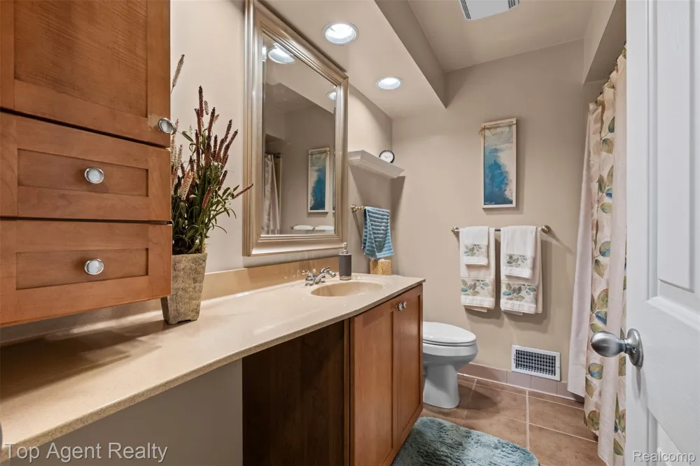 6654 Orion Road Rochester Hills City, MI 48306