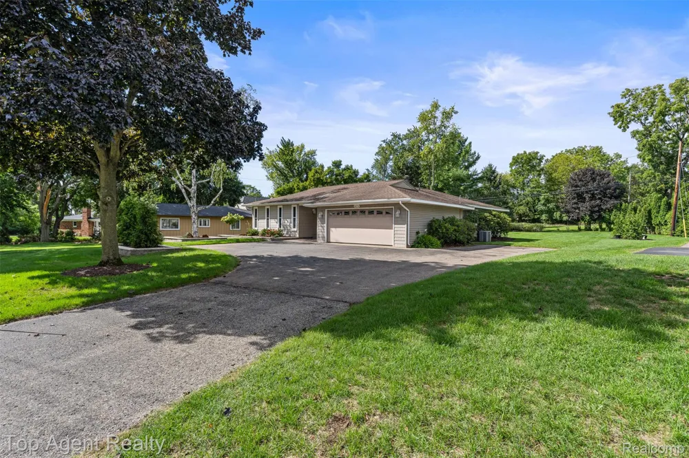 6654 Orion Road Rochester Hills City, MI 48306
