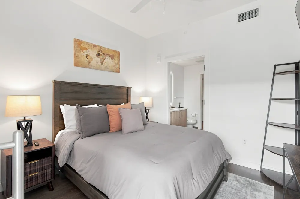 1212 Demonbreun St #1804 Nashville, TN 37203