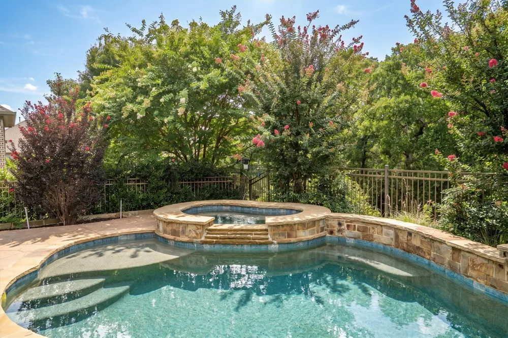 1601 Trinidad Way Lantana, TX 76226