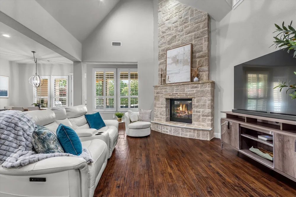 1601 Trinidad Way Lantana, TX 76226
