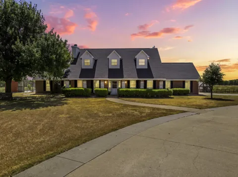 5112 Old Caufield Ranch Road