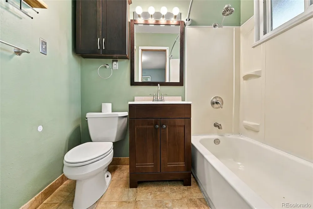 7090 W Iowa Avenue Denver, CO 80232