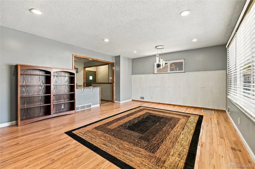 7090 W Iowa Avenue Denver, CO 80232
