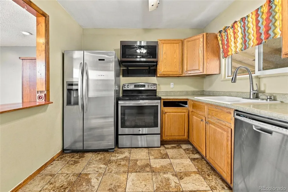 7090 W Iowa Avenue Denver, CO 80232
