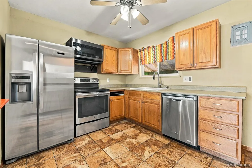 7090 W Iowa Avenue Denver, CO 80232