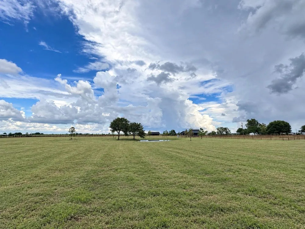 7 Old Columbus N Road Sealy, TX 77474