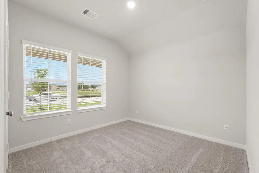 624 Woodhaven Lakes Drive La Marque, TX 77568