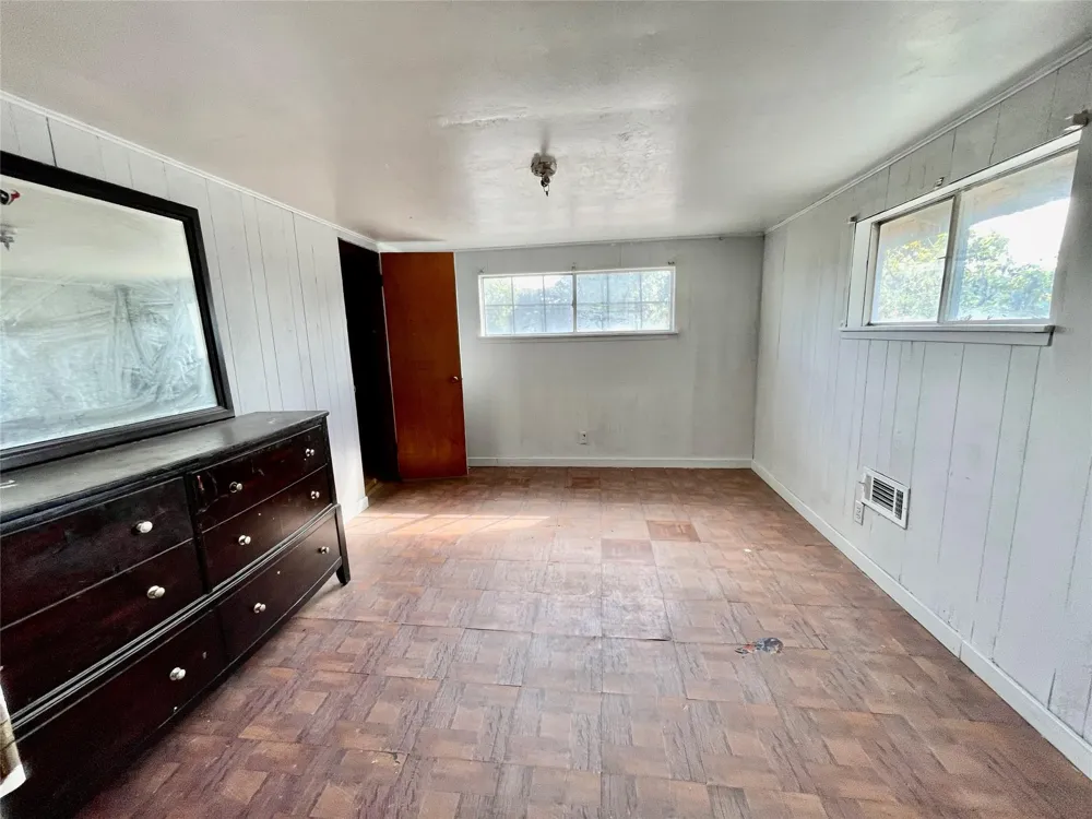518 S Kansas Street La Porte, TX 77571