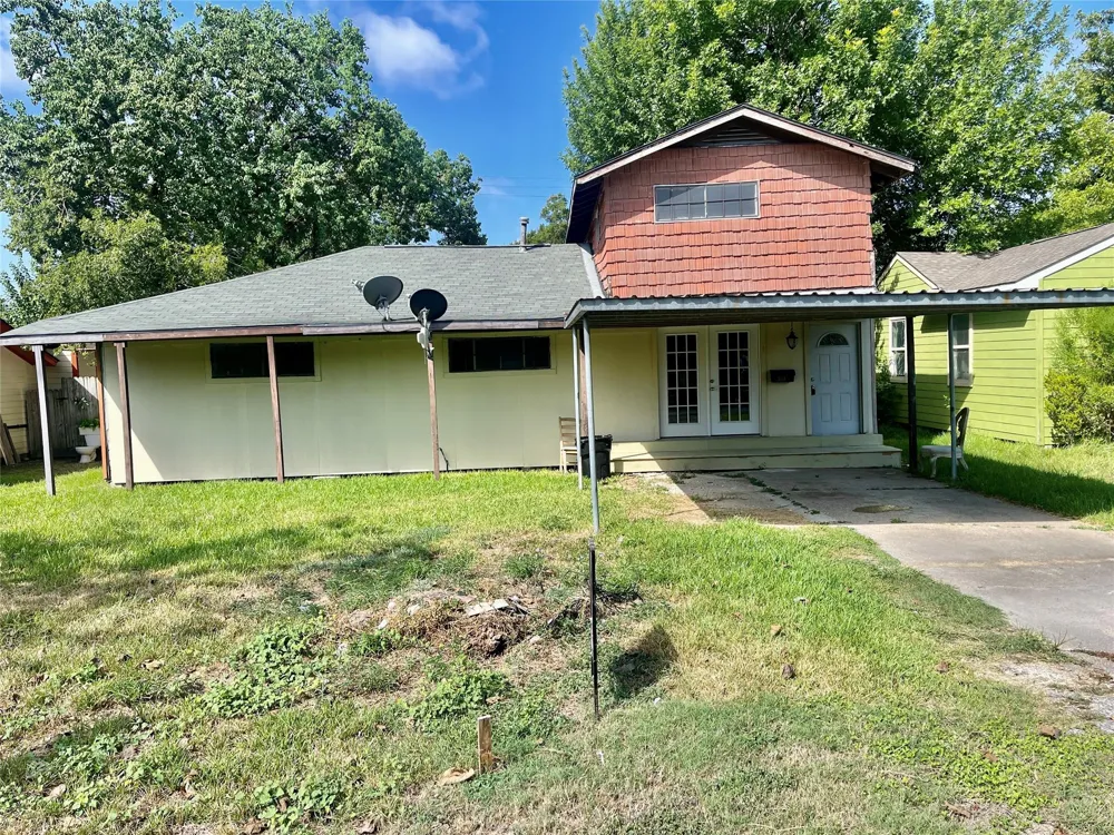 518 S Kansas Street La Porte, TX 77571