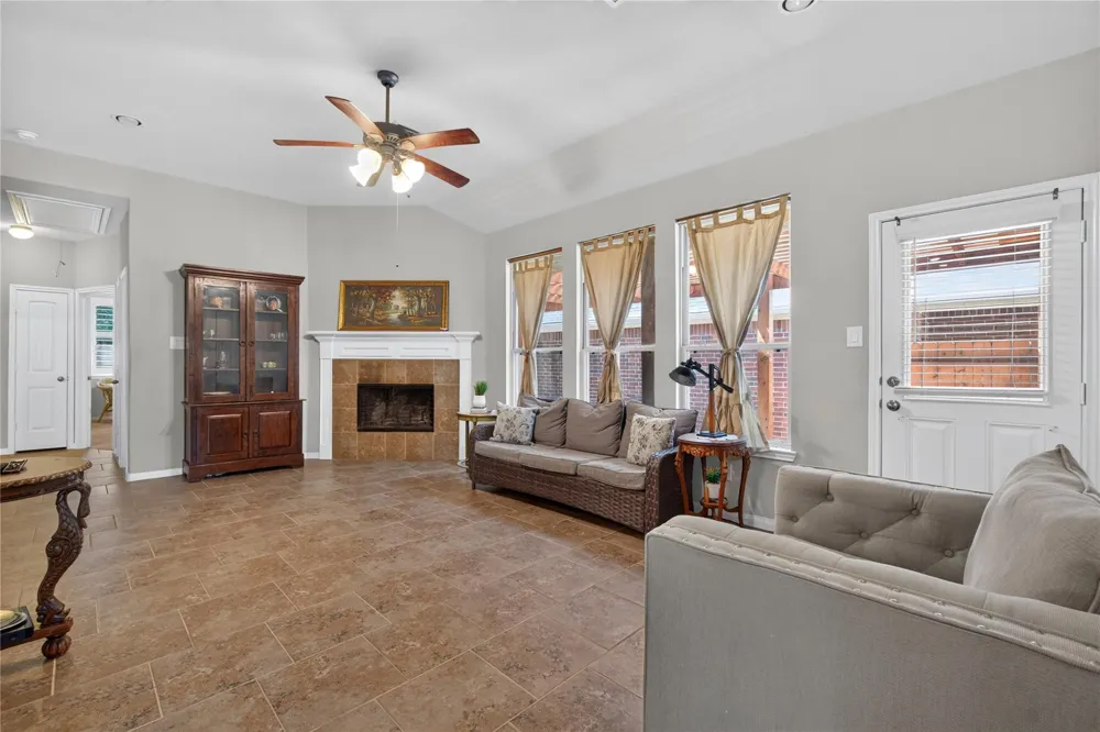 11231 Burning Tree Drive Montgomery, TX 77356
