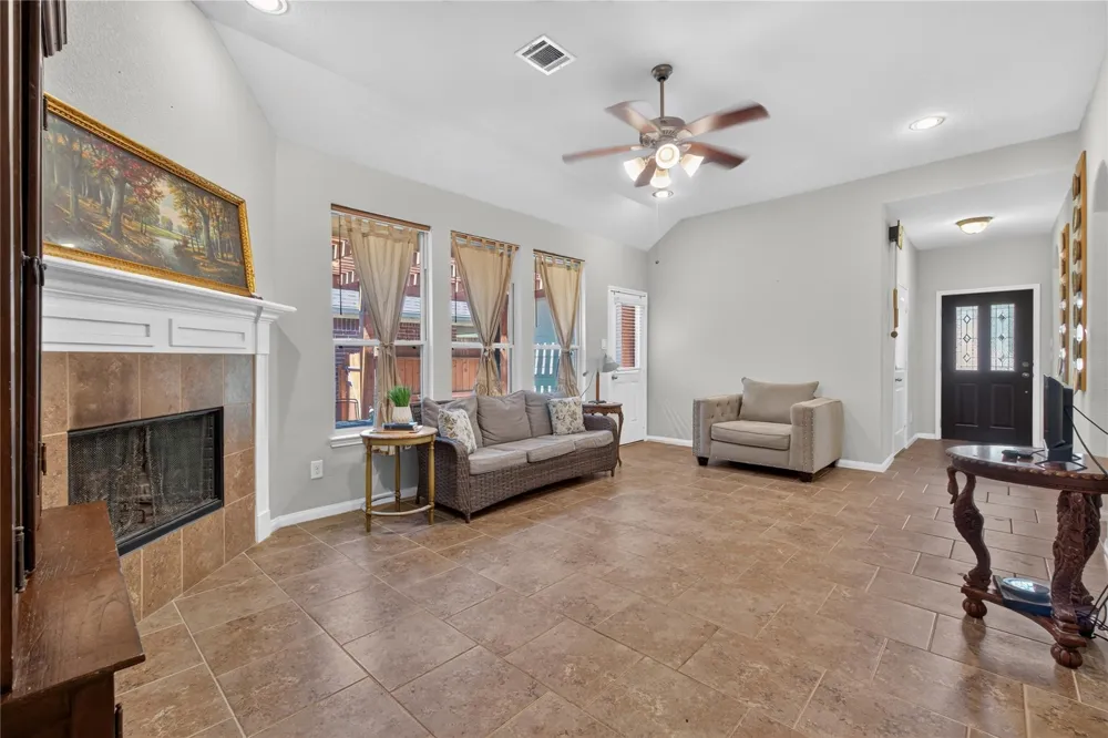 11231 Burning Tree Drive Montgomery, TX 77356