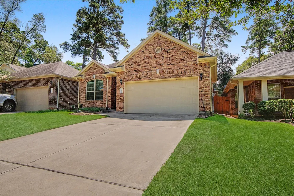 11231 Burning Tree Drive Montgomery, TX 77356