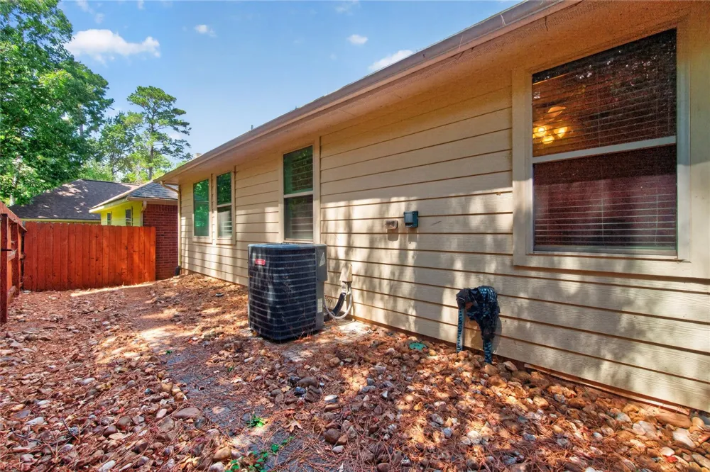 11231 Burning Tree Drive Montgomery, TX 77356