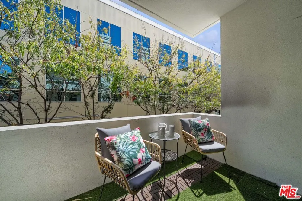 10630 Eastborne Avenue #103 Los Angeles, CA 90024