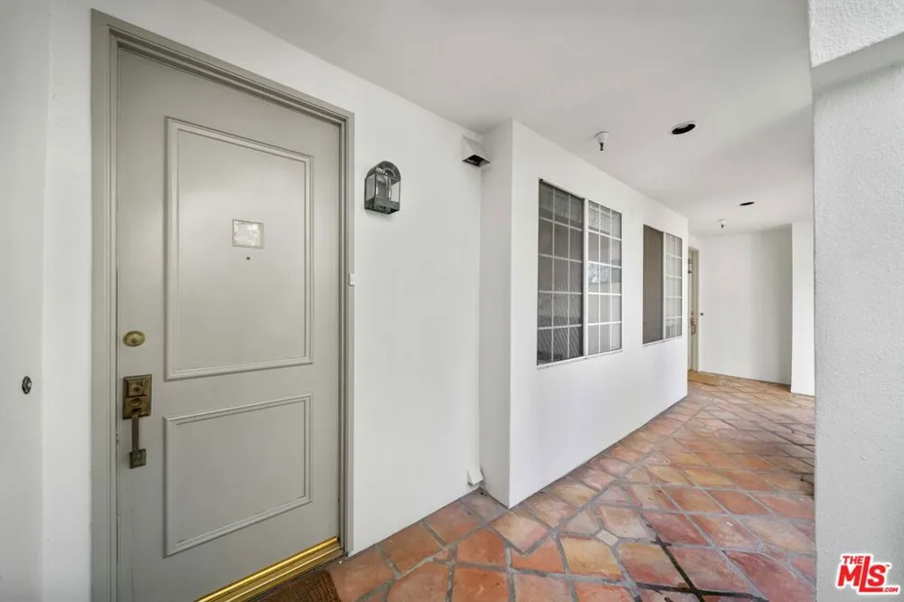 10630 Eastborne Avenue #103 Los Angeles, CA 90024